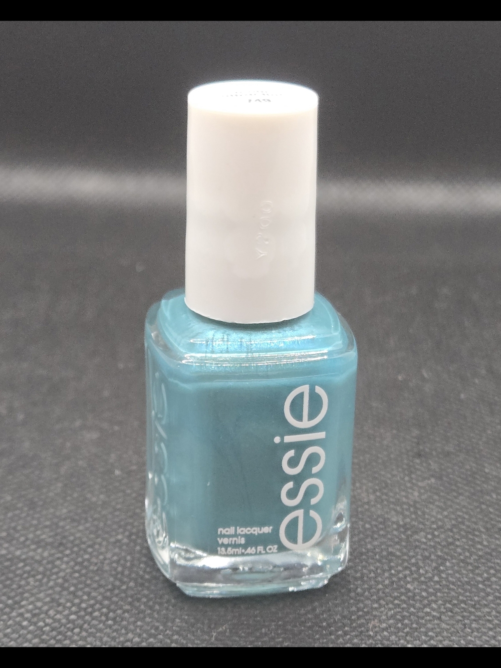 Essie main attraction 749
